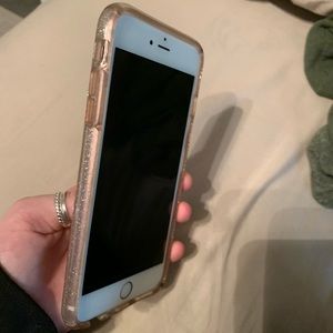 iPhone 6s Plus rose gold with case